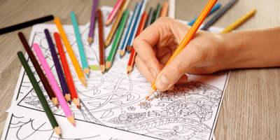 Coloriage pour adultes : la tendance bien-être qui séduit les esprits stressés